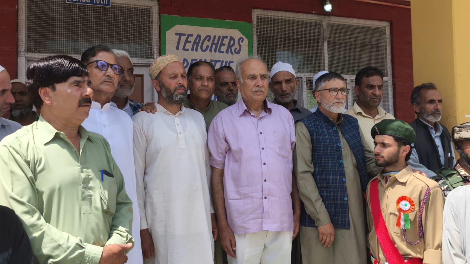 MLA Justice Hasnain Masoodi Inaugurates Smart Classroom at Government High School