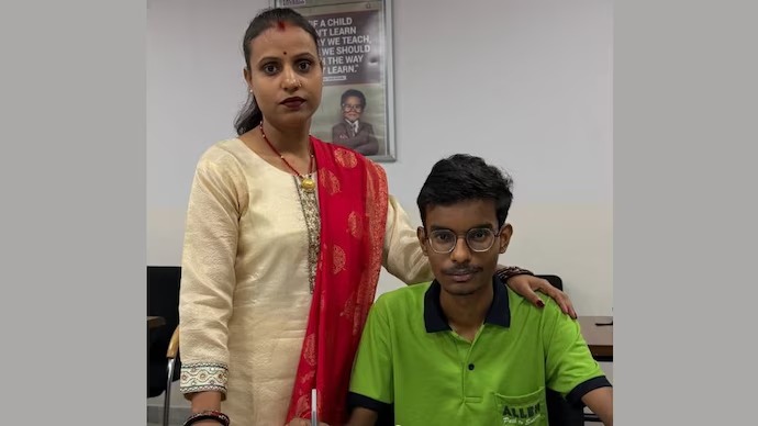 Mother’s Love, Son’s Dream : 70% Vision Loss, Zero Excuses—Now at IIT