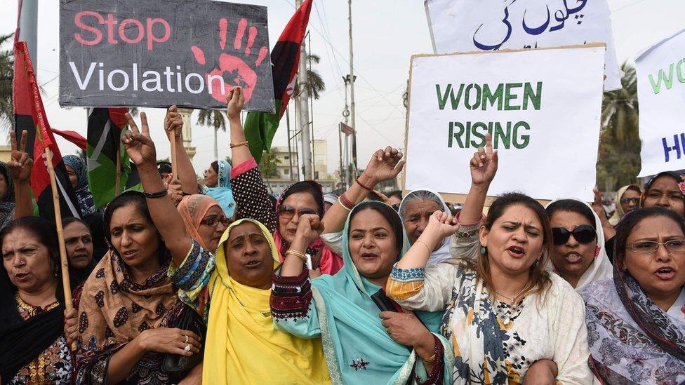 ‘Kari’ and the Killing of Women : Pakistan’s Deadly ‘Honour’ Tradition Under Global Scrutiny