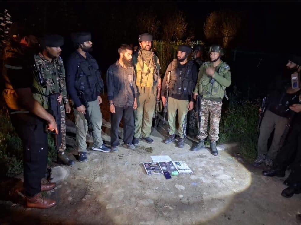 JAMMU KASHMIR : Pulwama man held with grenade, anti-national posters