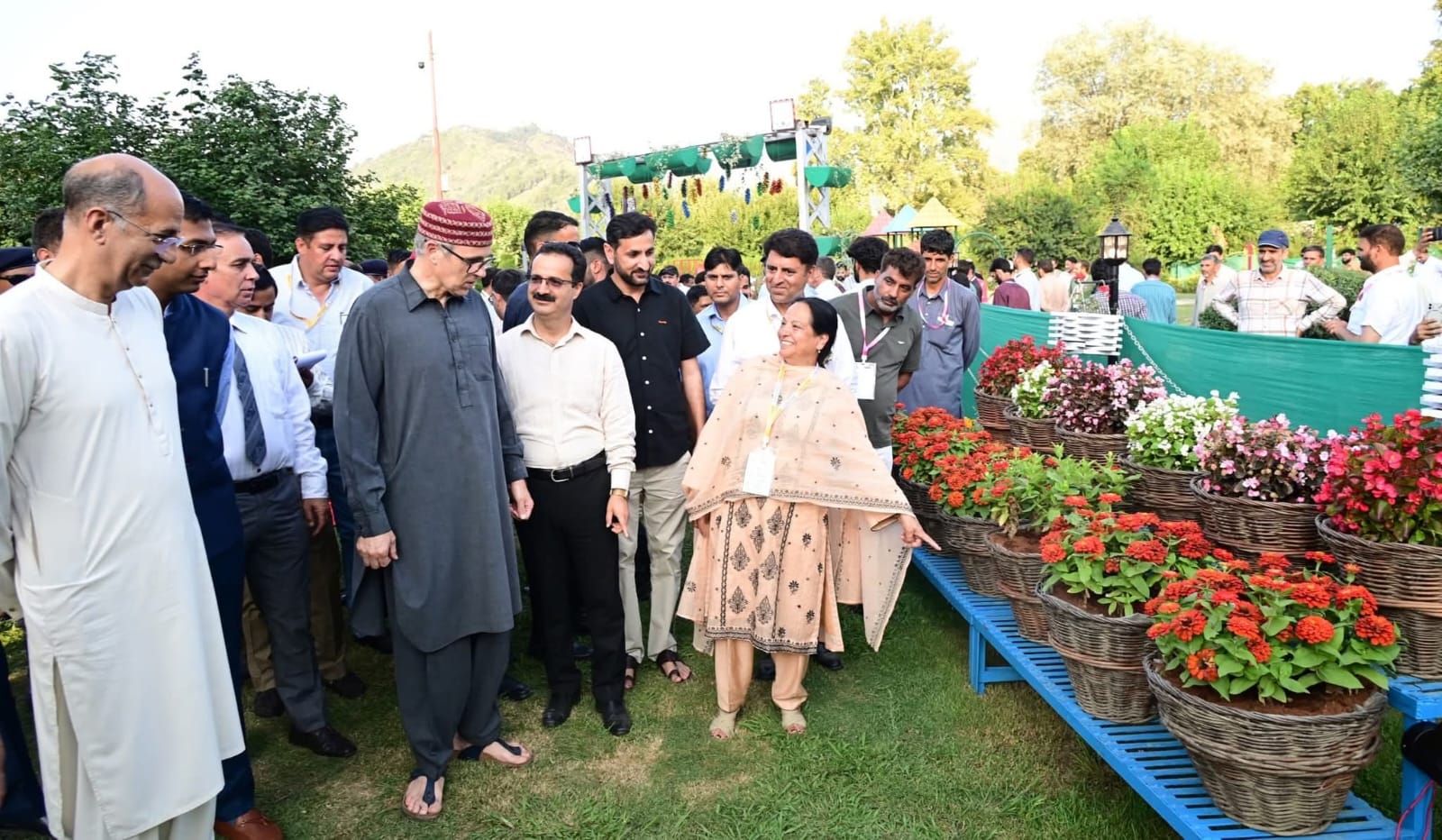 Srinagar Gets First ‘Waste-to-Wonder’ Flower Garden at Polo View