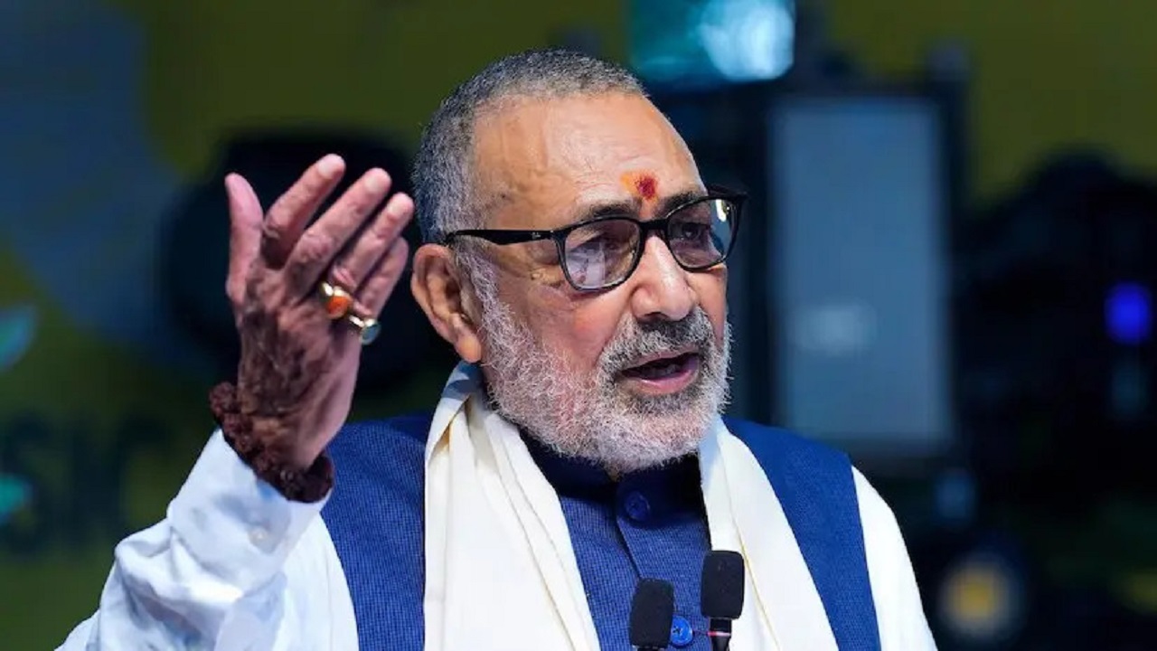 Giriraj Singh makes a significant statement on the Marathi language controversy