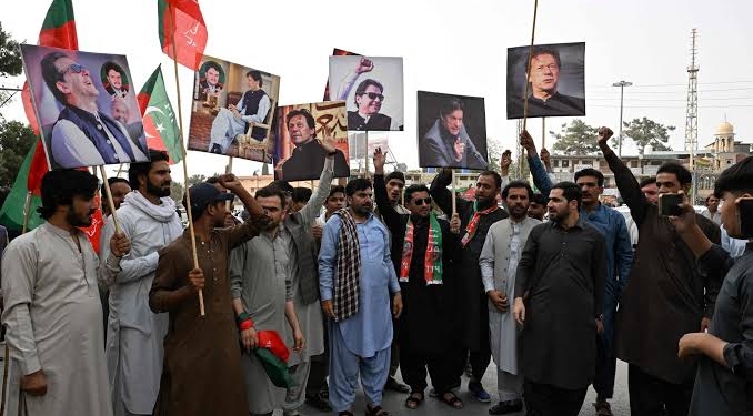 Over 100 Detained as PTI Marks Imran Khan’s Third Year in Jail, Warns of Massive Islamabad March