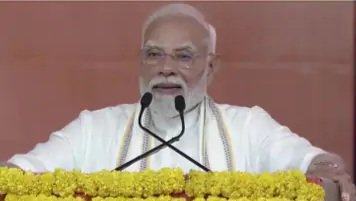 PM Modi inaugurated AI-based ‘Namo Kamalam’ in Navsari; Grand welcome, live broadcast on 4000 screens
