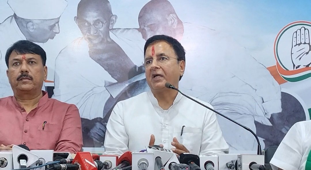 Congress In-charge tells leaders : ‘Understand people’s issues and launch agitations’