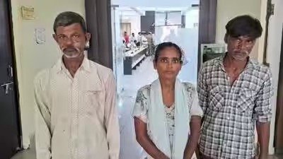 Shocking Lucknow Murder : Husband Allegedly Stabbed to Death Over Contact With First Wife, Body Hidden Under Bed