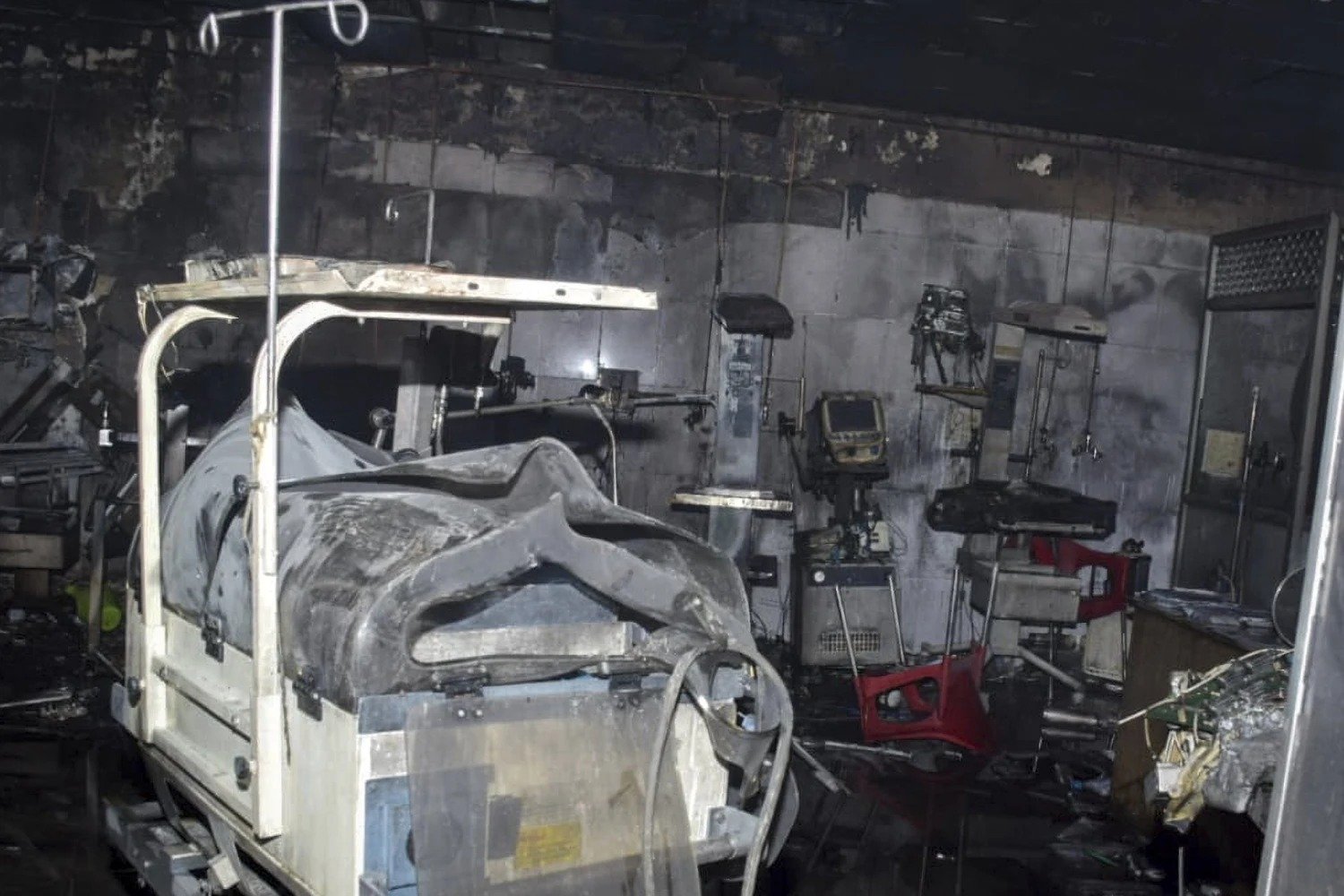 SHOCKING HOSPITAL FIRE : Two Newborn Babies Die in Adilabad, 28 Infants Rescued in Dramatic Midnight Operation