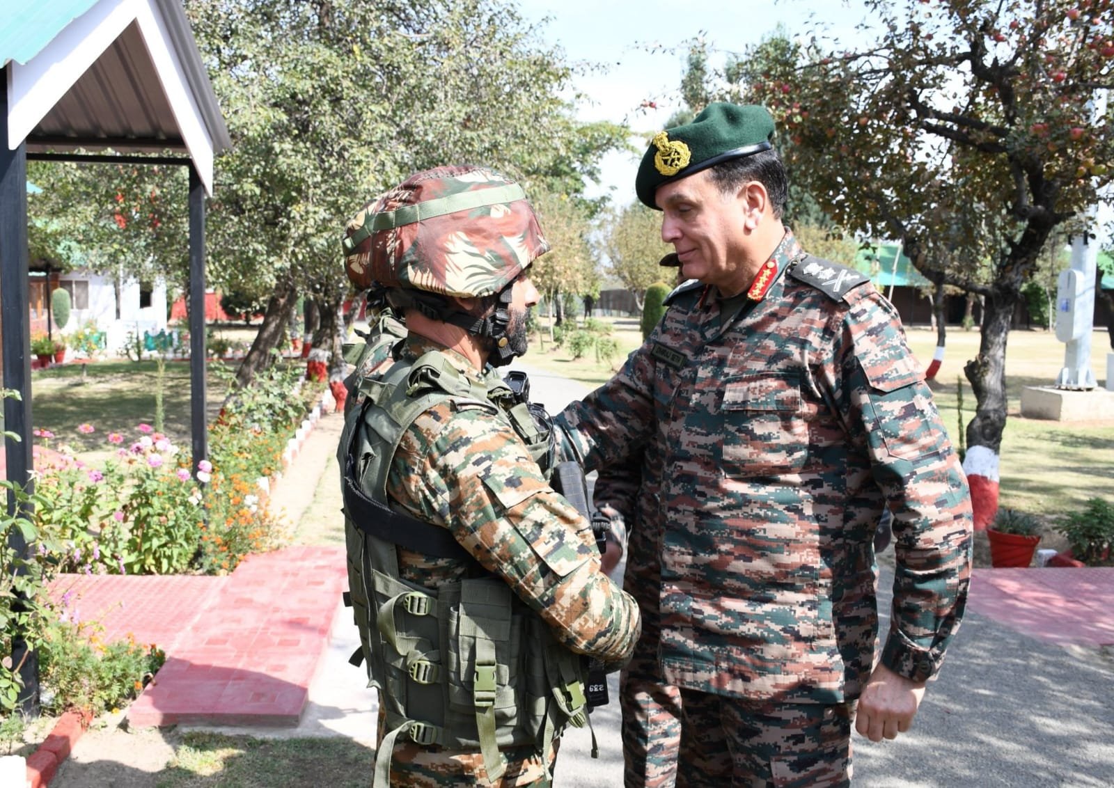 COAS Reviews Counter Terror Preparedness at Rashtriya Rifles Sector HQ